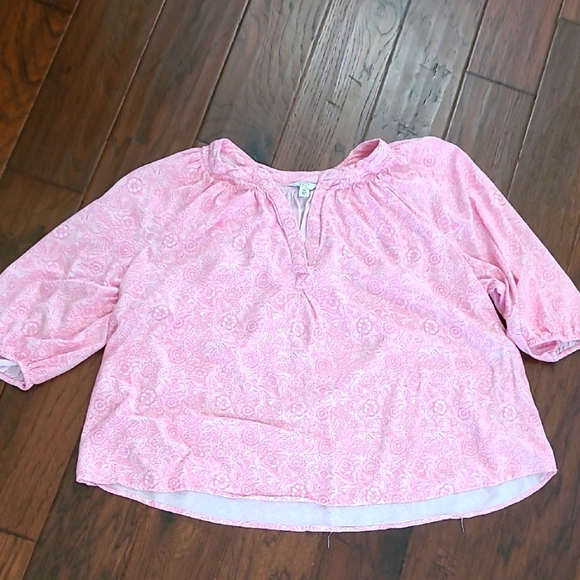Crown & Ivy Pink & White Paisley Print V-neck Blouse size 2X - Picture 1 of 7